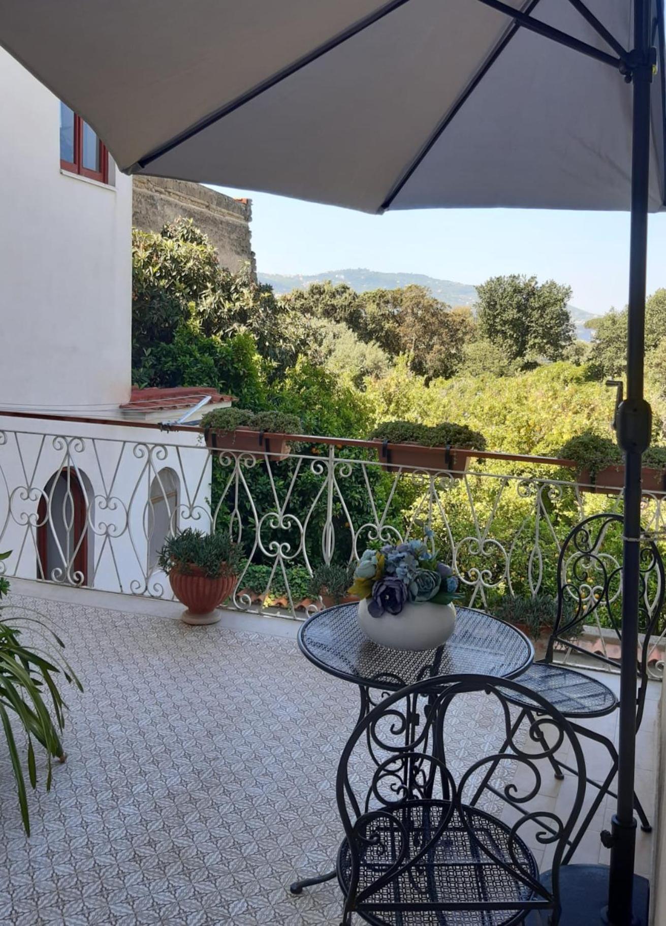 La Casa Di Rosa - Casa Vacanze Meta Exteriör bild